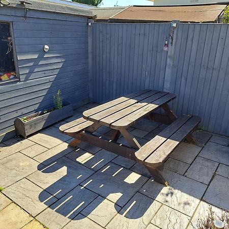 Beach & Tonic Beachside Chalet Humberston ภายนอก รูปภาพ