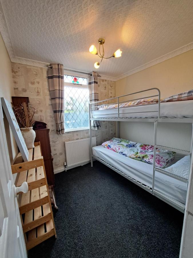 Beach & Tonic Beachside Chalet Humberston ภายนอก รูปภาพ