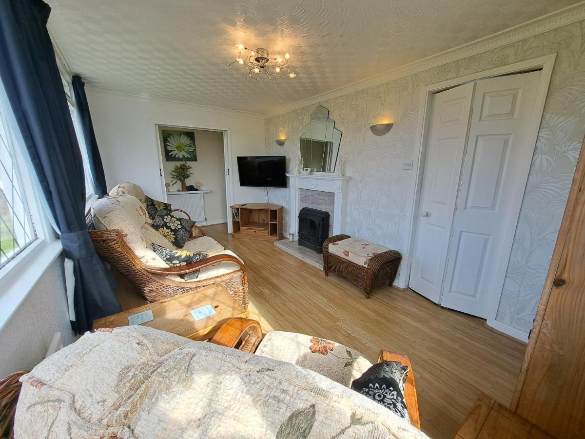 Beach & Tonic Beachside Chalet Humberston ภายนอก รูปภาพ
