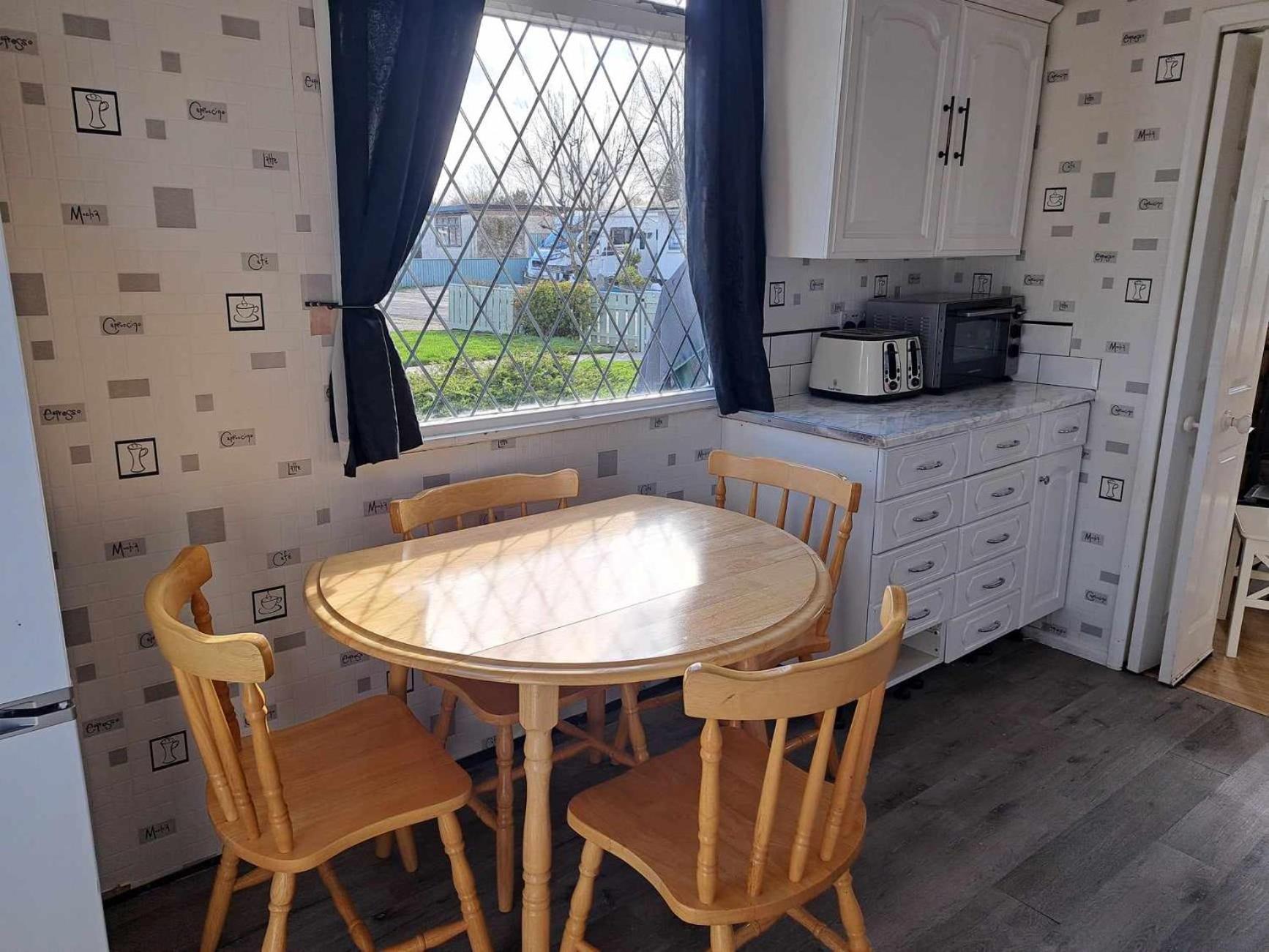 Beach & Tonic Beachside Chalet Humberston ภายนอก รูปภาพ